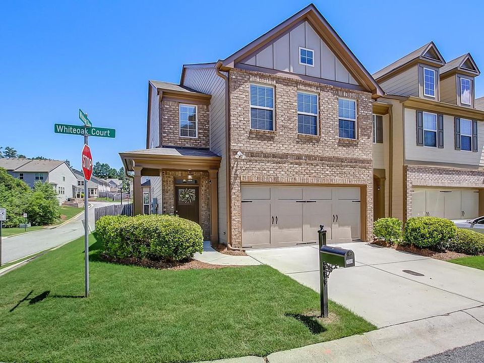 1st image of 2390 Whiteoak Ct SE