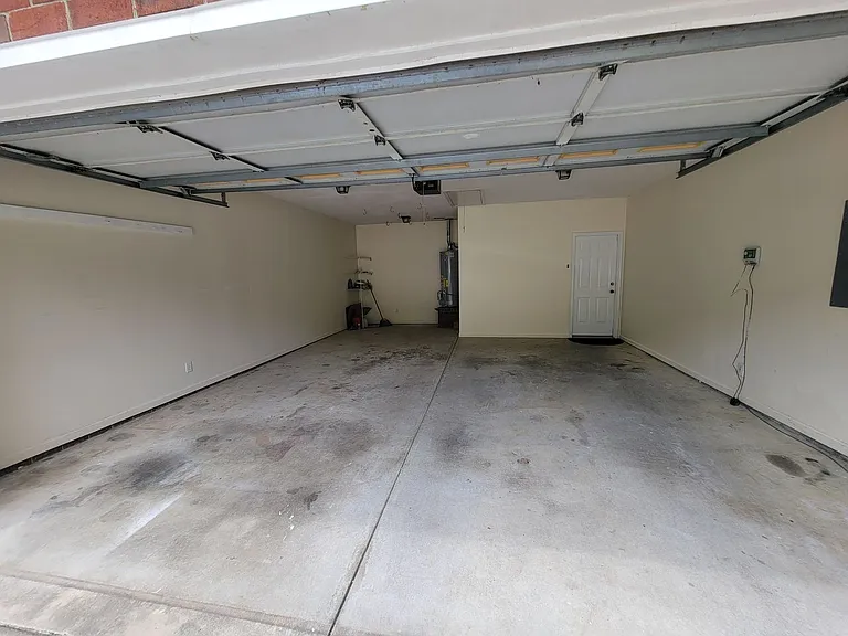 1063 Waltons Pass — Photo 20