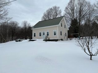 867 Symonds Mill Rd, Lake Elmore, VT 05657