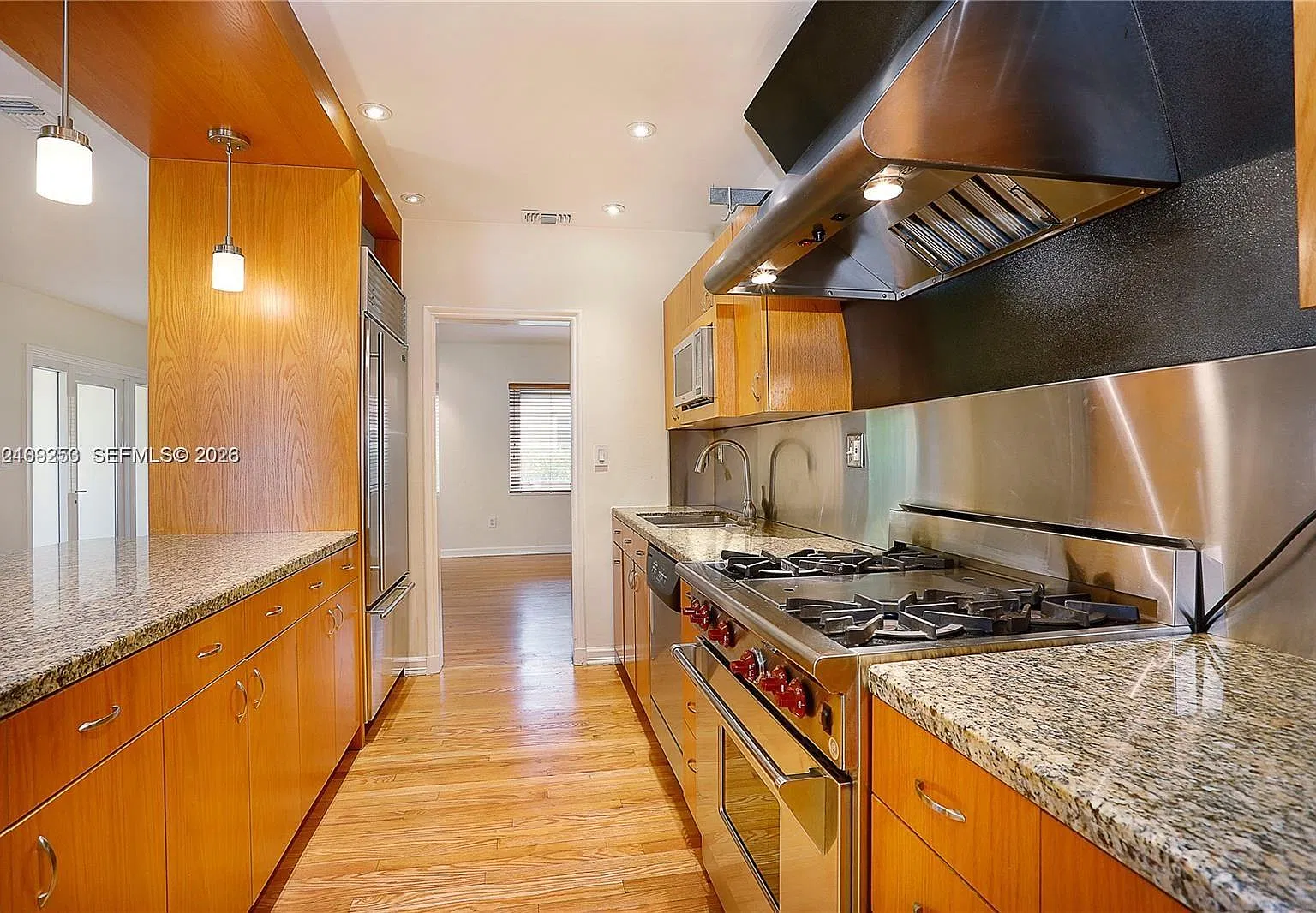 Coral Estates — Photo 3