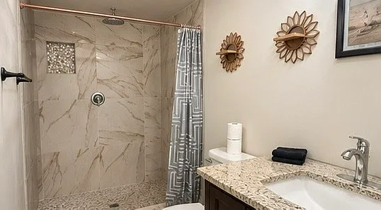 3103 Saxon Dr — Photo 29