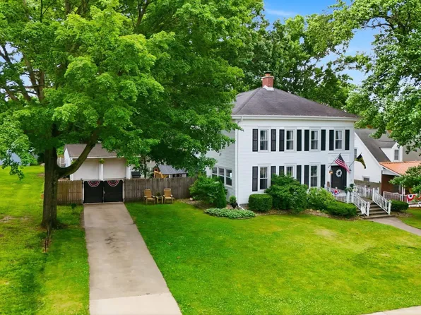 504 E Garro St, Plymouth, IN 46563