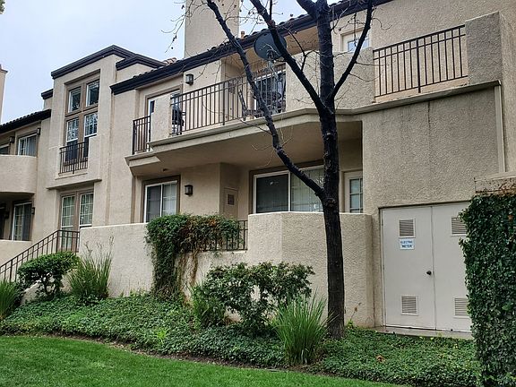 3rd image of 24153 Del Monte Dr