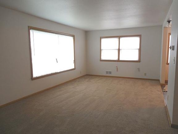 5th image of 3201 W Verona Ct