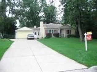 10745 67th St, Countryside, IL 60525