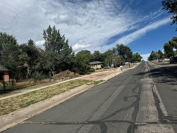 4th image of 921 Alexander Rd