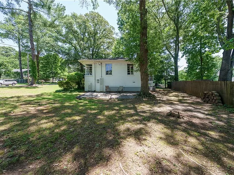 1920 W Forrest Ave — Photo 25