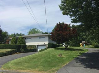 104 Old Ridge Rd, Archbald, PA 18403