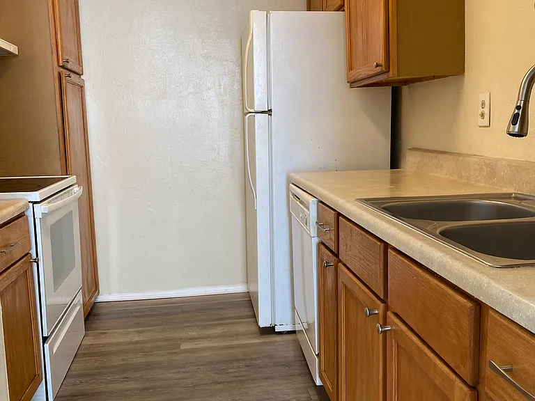 526 Orange Dr #34 — Photo 3