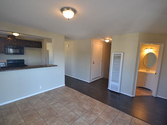3rd image of 4716 Grey Dr