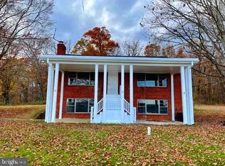 14664 Creek Ln, Waterford, VA 20197