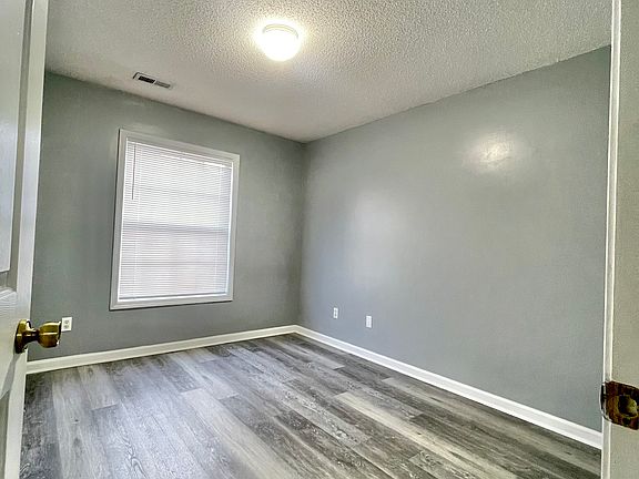 5th image of 7137 W Friendly Ave APT D