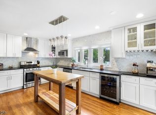 10 Thomas Trl, Morristown, NJ 07960