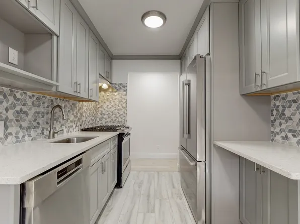 1186 East 56th Street image 2 of 21