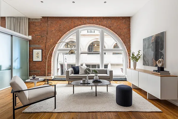 Sold by Compass | media 1