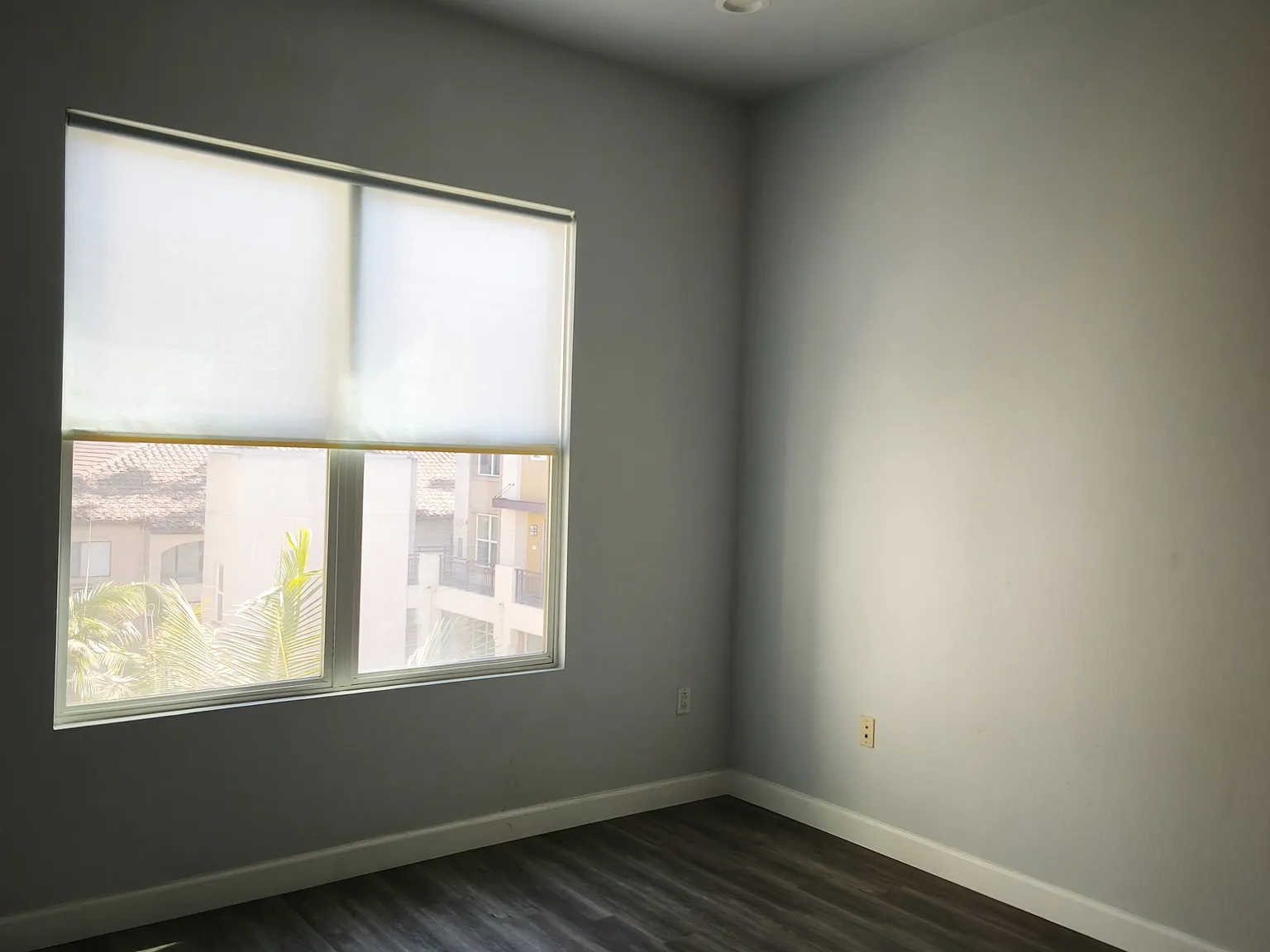 2 bed, 2.5 bath, 1650 sqft, $3,600 — Photo 2