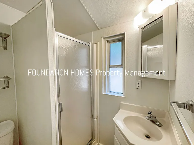 104A Palm Ave — Photo 8
