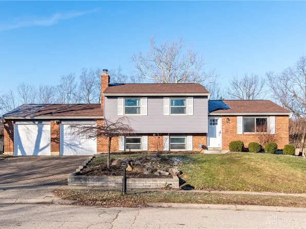 711 Jamestown Dr, Miamisburg, OH 45342