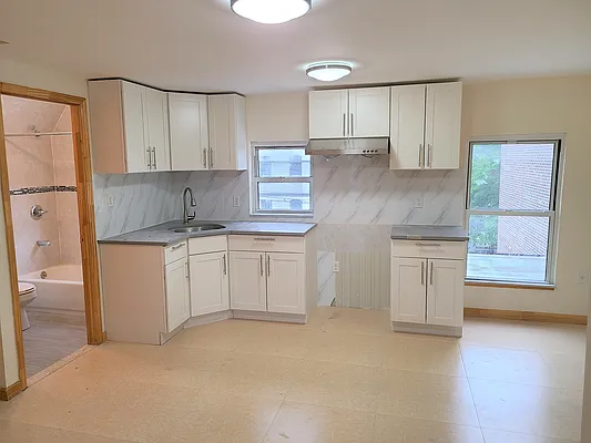 Rented by Virtual Real Estate | media 12