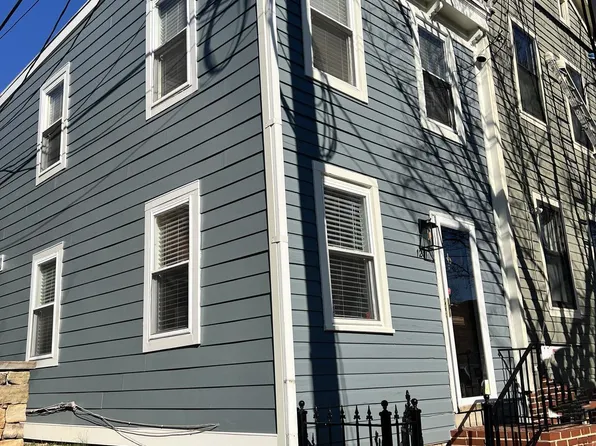 1211 Queen St, Alexandria, VA 22314