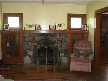 5th image of 117 Hermann St