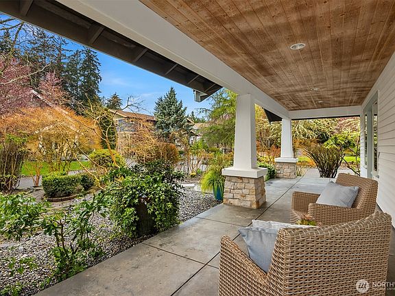 3rd image of 10202 Rodal Court NE