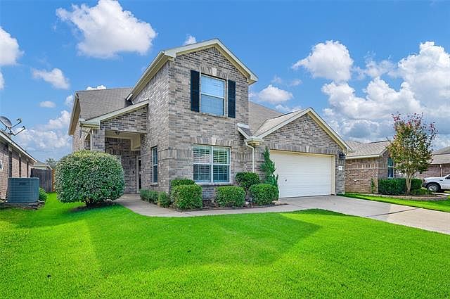 1st image of 1827 Fairbanks Dr