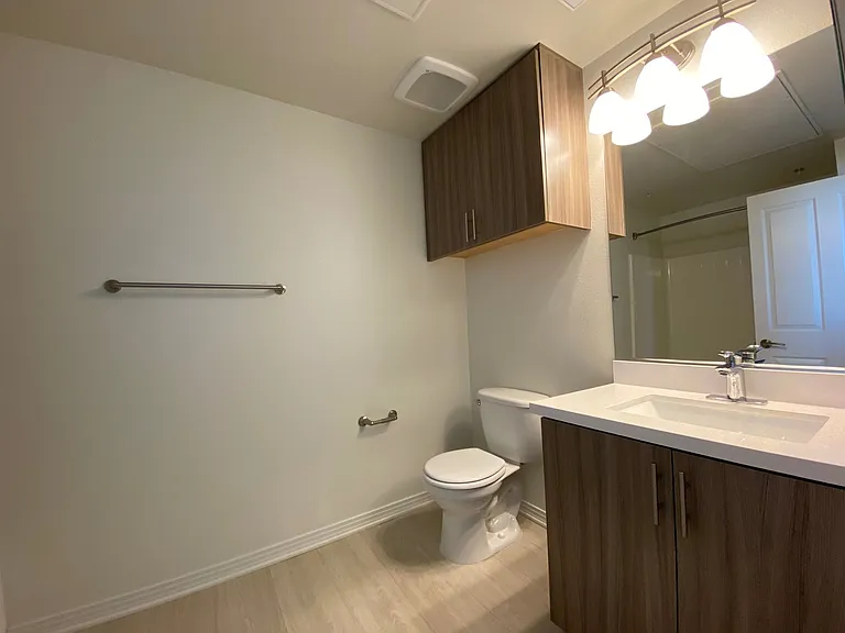 Aura NoHo Luxury Apartments — Photo 20
