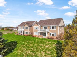 7789 Sara Ln, Lake Ann, MI 49650