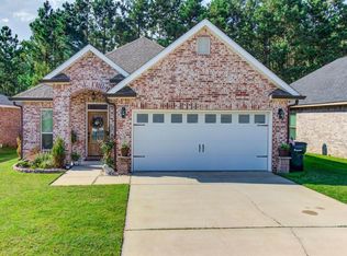 17049 Palm Ridge Dr, Diberville, MS 39540