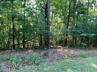 22 N Oakwood Rd, Troutville, VA 24175