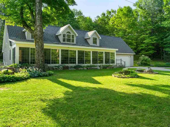 8324 Valley Rd, Levering, MI 49755
