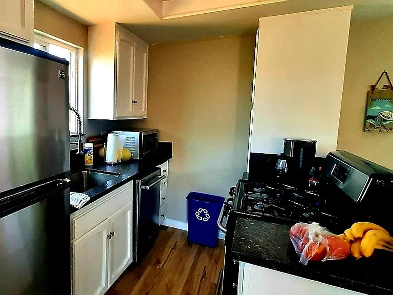 140 Hemlock Ave #C — Photo 14