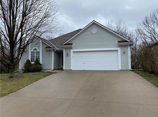 1310 Cotton Wood Ave, Pleasant Hill, MO 64080