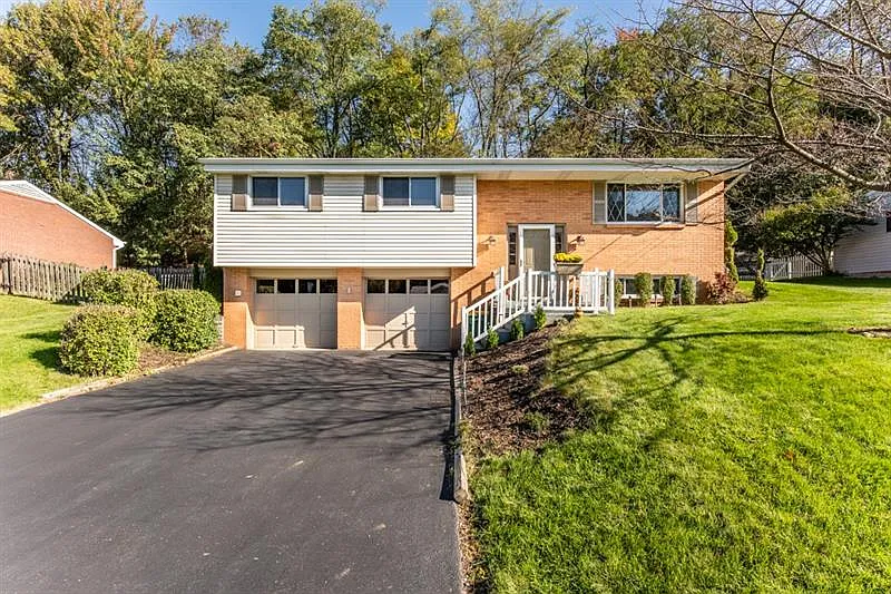 238 Amity Rd photo 1