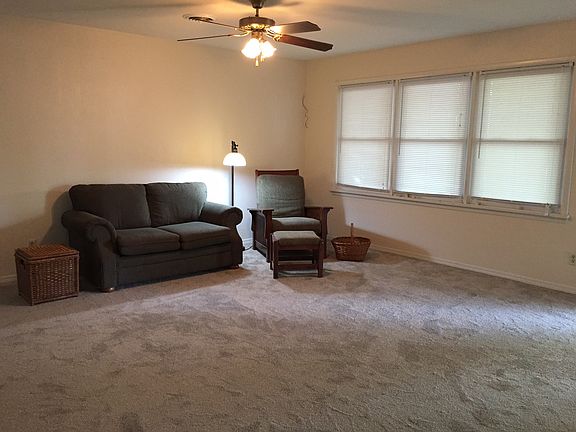 5th image of 617 S Terrace Dr