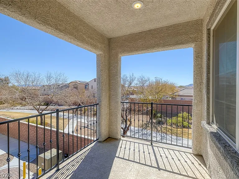 8493 Insignia Ave #101 — Photo 10