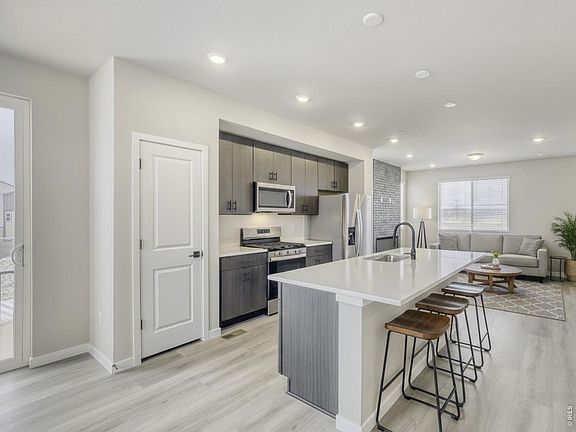 7th image of this home