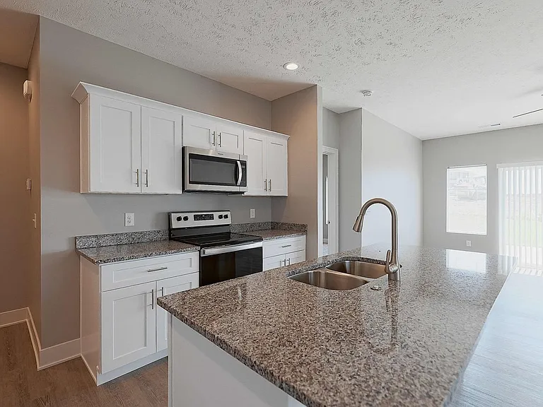 5057 W Stampede Ln — Photo 4