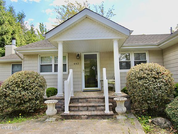5th image of 442 Woodmere Avenue