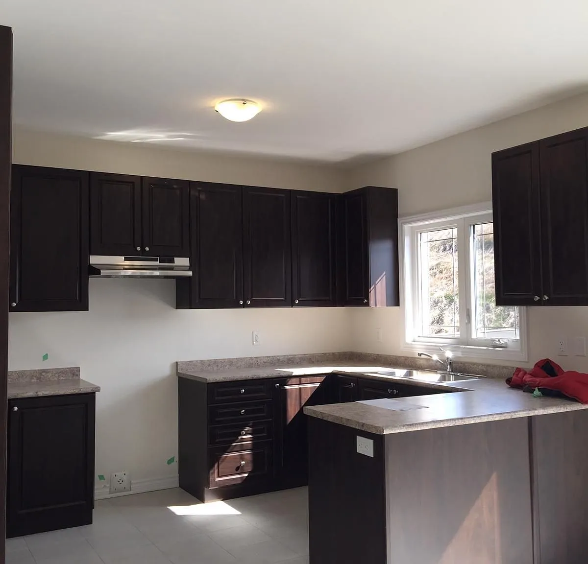 5 bed, $2,600 — Photo 2
