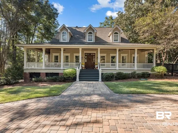 8 Summer Ln, Fairhope, AL 36532
