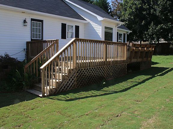 2nd image of 405 Fairdale Dr