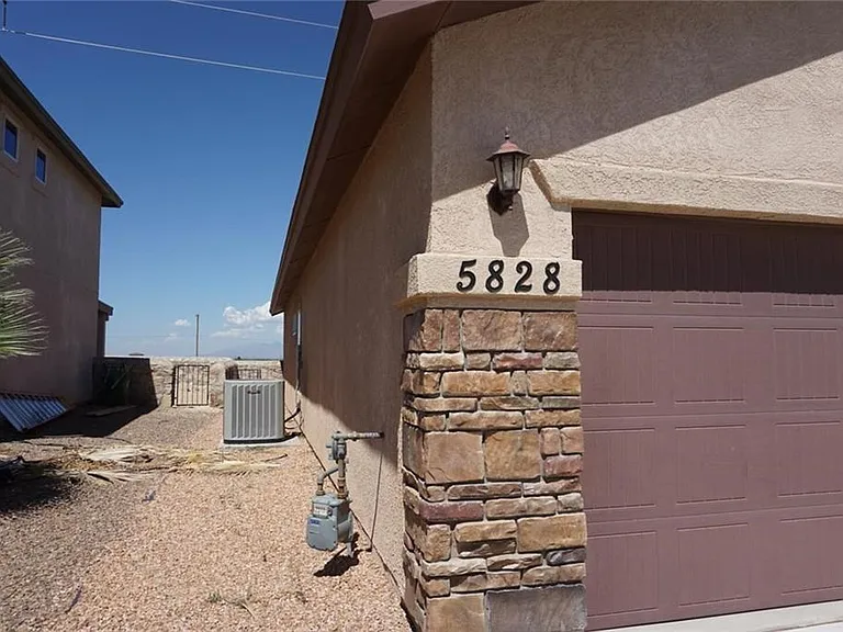 5828 Megan St — Photo 25