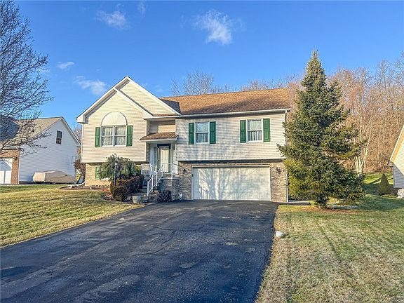 2nd image of 536 Lori Dr