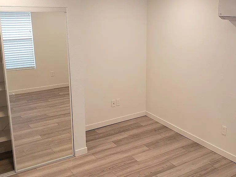 893 Pinewood Dr — Photo 10