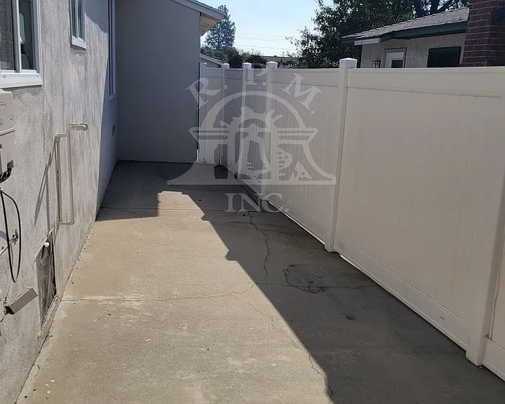 475 Saint Augustine Ave — Photo 14