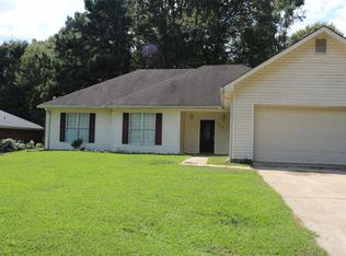 533 Vineland Dr, Jackson, MS 39212