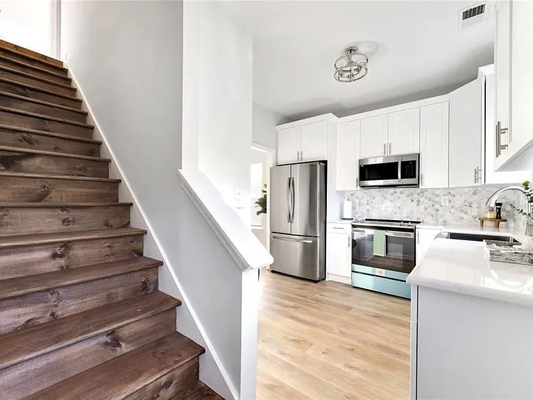 56 Holly Rd NW — Photo 15