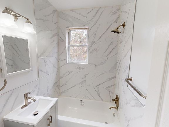 2nd image of 501 19th St NE #201A